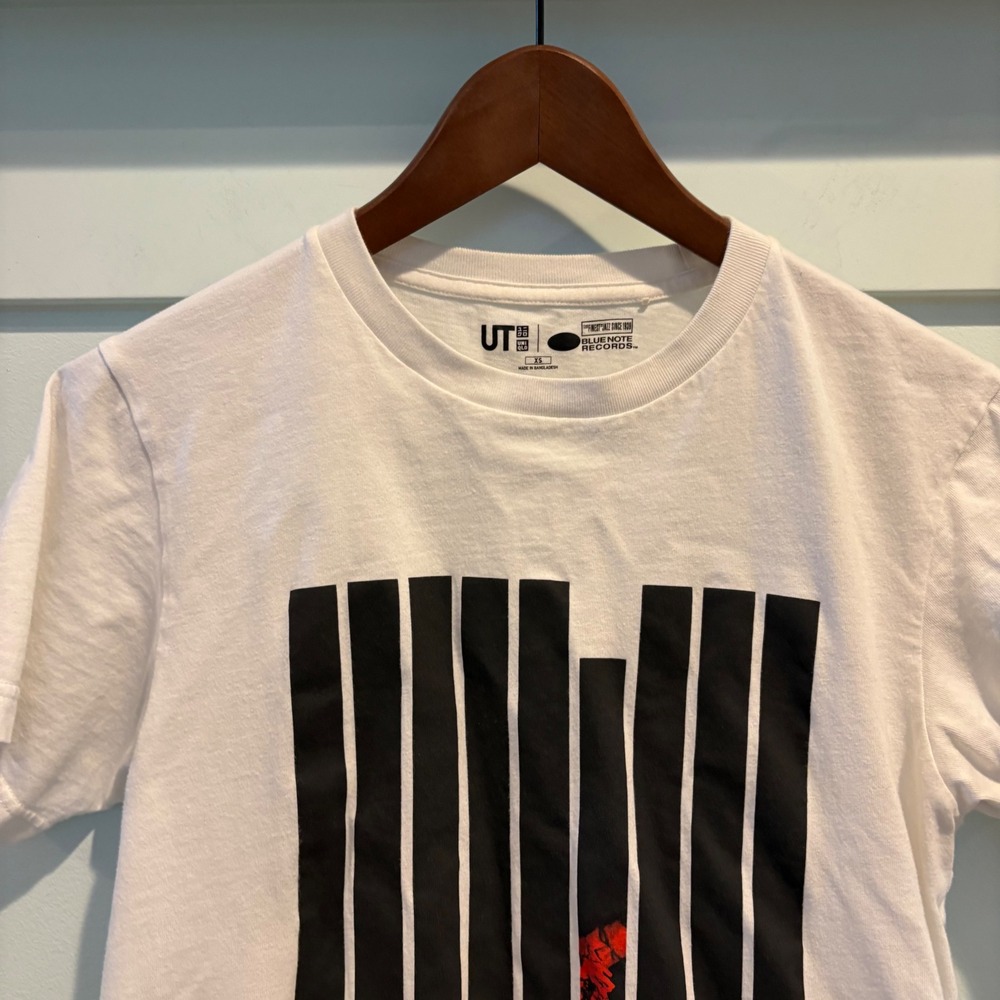 UNIQLO UT x Blue Note Records Freddie Hubbard Hub Tones Graphic T Shirt White XS - Picture 3 of 13